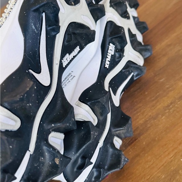 NIKE HYPER DIAMOND Custom Bedazzled Silver Studded Cleats - Picture 7 of 11